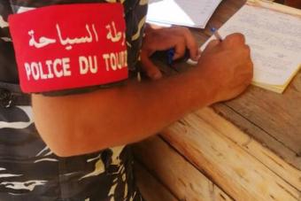 السياحة تقفل ملهى في الكسليك بالشمع الأحمر