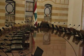 "الثنائي الشيعي" يوافق على حضور الجلسات الحكومية