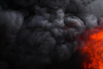 حريق عمود للطاقة الكهربائية في برج البراجنة