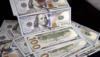 ممثل خبراء الغرف الأوروبية في بيروت يحذر من الدولارات المجمدة