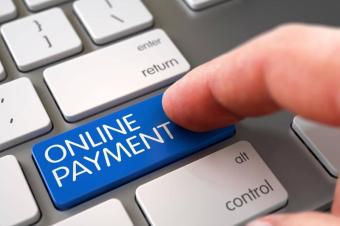 شركة "أريبا" توضح دورها في تحصيل رسوم الـ PCR