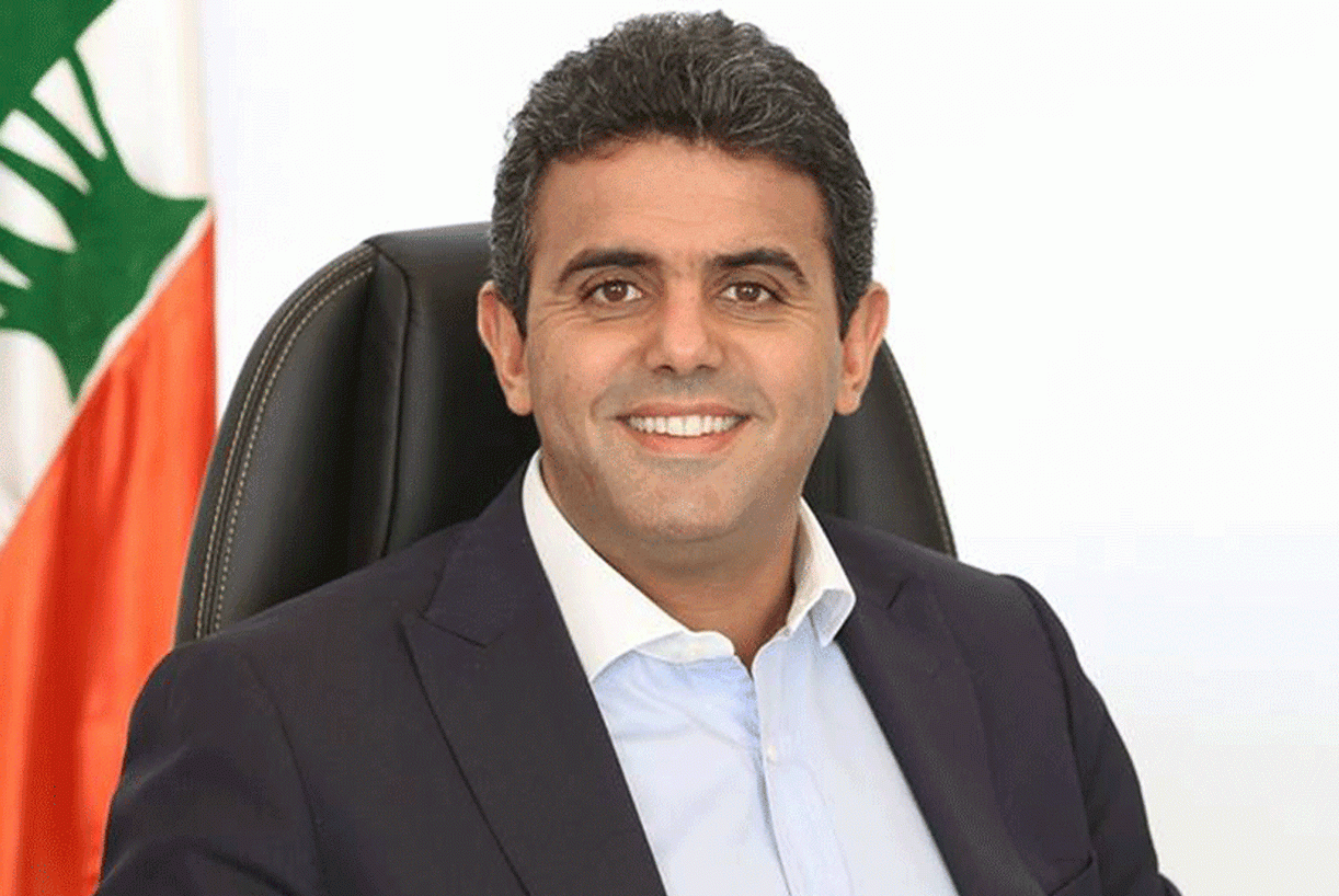 الحوّاط يغرّد بشأن عودة سفراء التعاون الخليجي... هذا ما قاله