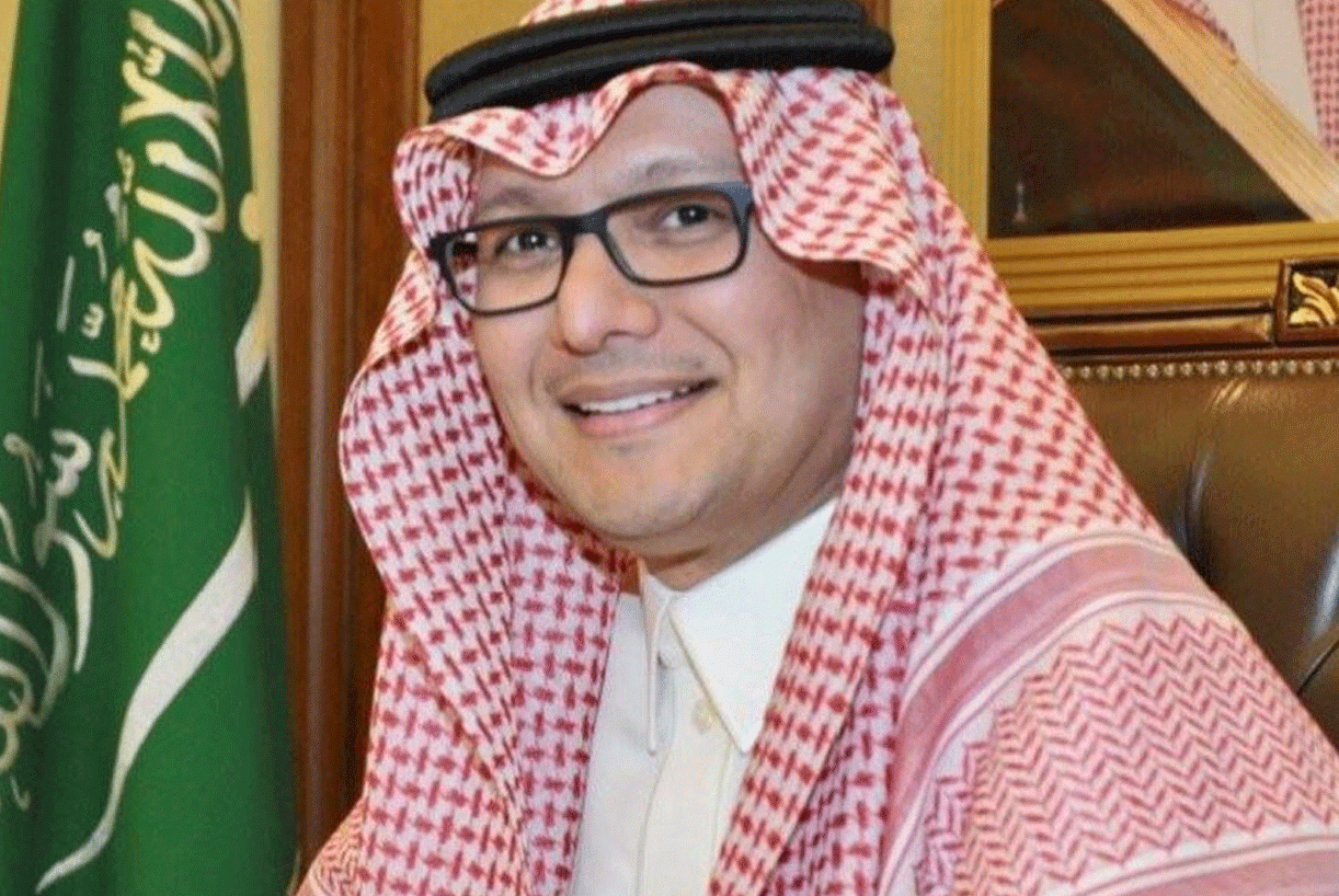من انضمّ إلى مأدبة إفطار بخاري؟