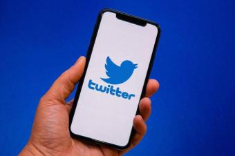 أول تغريدة للبيع بـ 48 مليون دولار