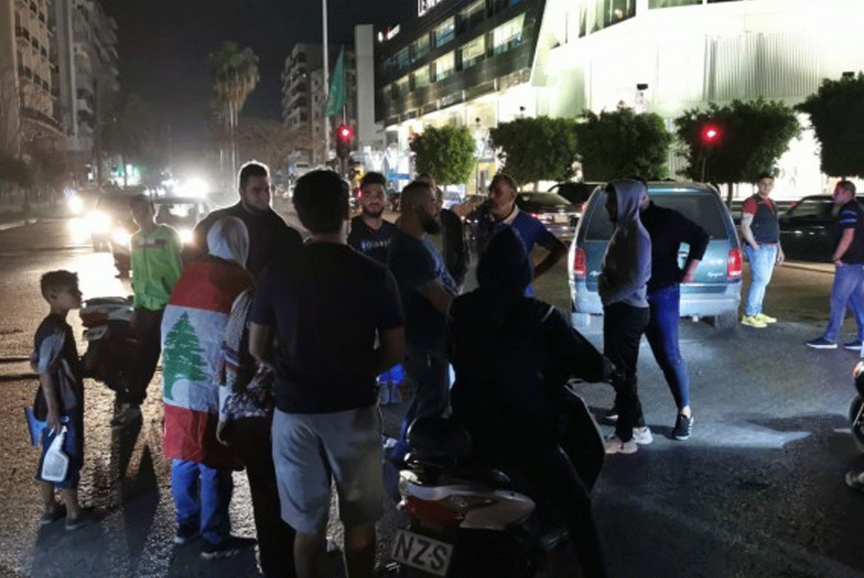 وقفة تضامنية مع ضحايا "مركب الموت" في ساحة إيليا