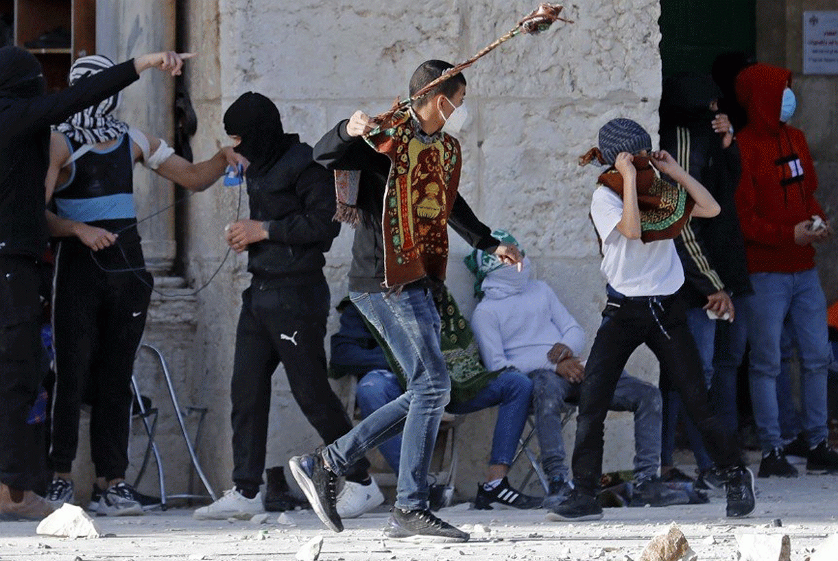عودة المواجهات في "الأقصى" وسقوط 12 جريحاً