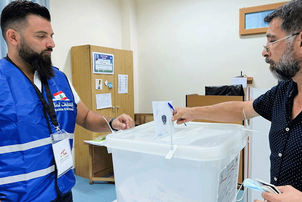 الموظّفون يقتروعون في الأقضية