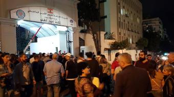 قطع الطريق أمام ثكنة الحلو بالاتجاهين