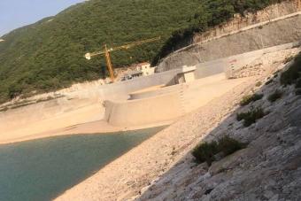 الطاقة تردّ على كلام يزبك بشأن سد المسيلحة... وهو: ماضٍ في المساءلة