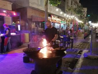 الحياة تضجّ بـ"نص جونية"!