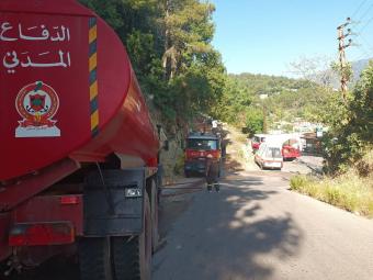 بالصور: اخماد حريق في فتري