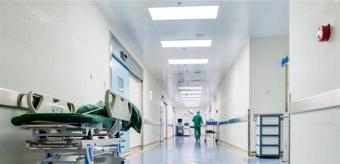 الأجهزة والمستلزمات الطبية تكفي لأسابيع فقط