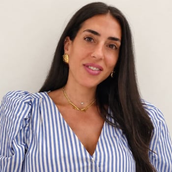 لارا يزبك