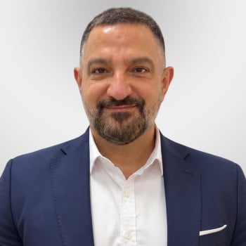 طارق أبو زينب